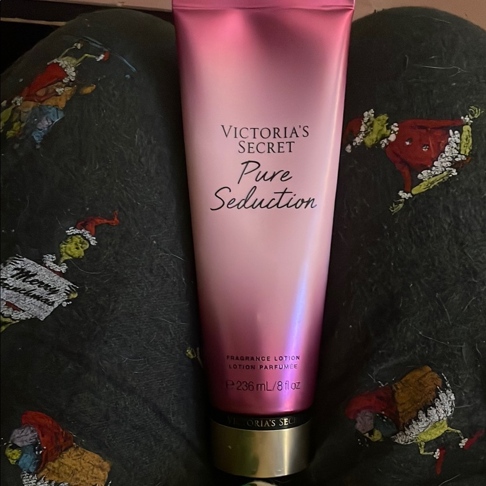 Victoria's Secret Pure Seduction Fragrance Lotion - Pink